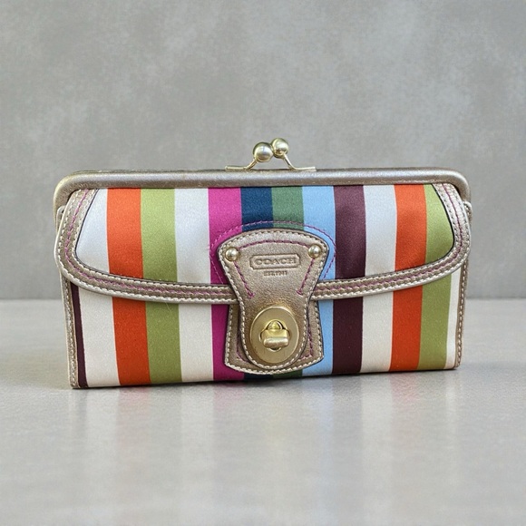 Coach Legacy Anniversary Kisslock Turnlock Wallet Y2K - Picture 13 of 13